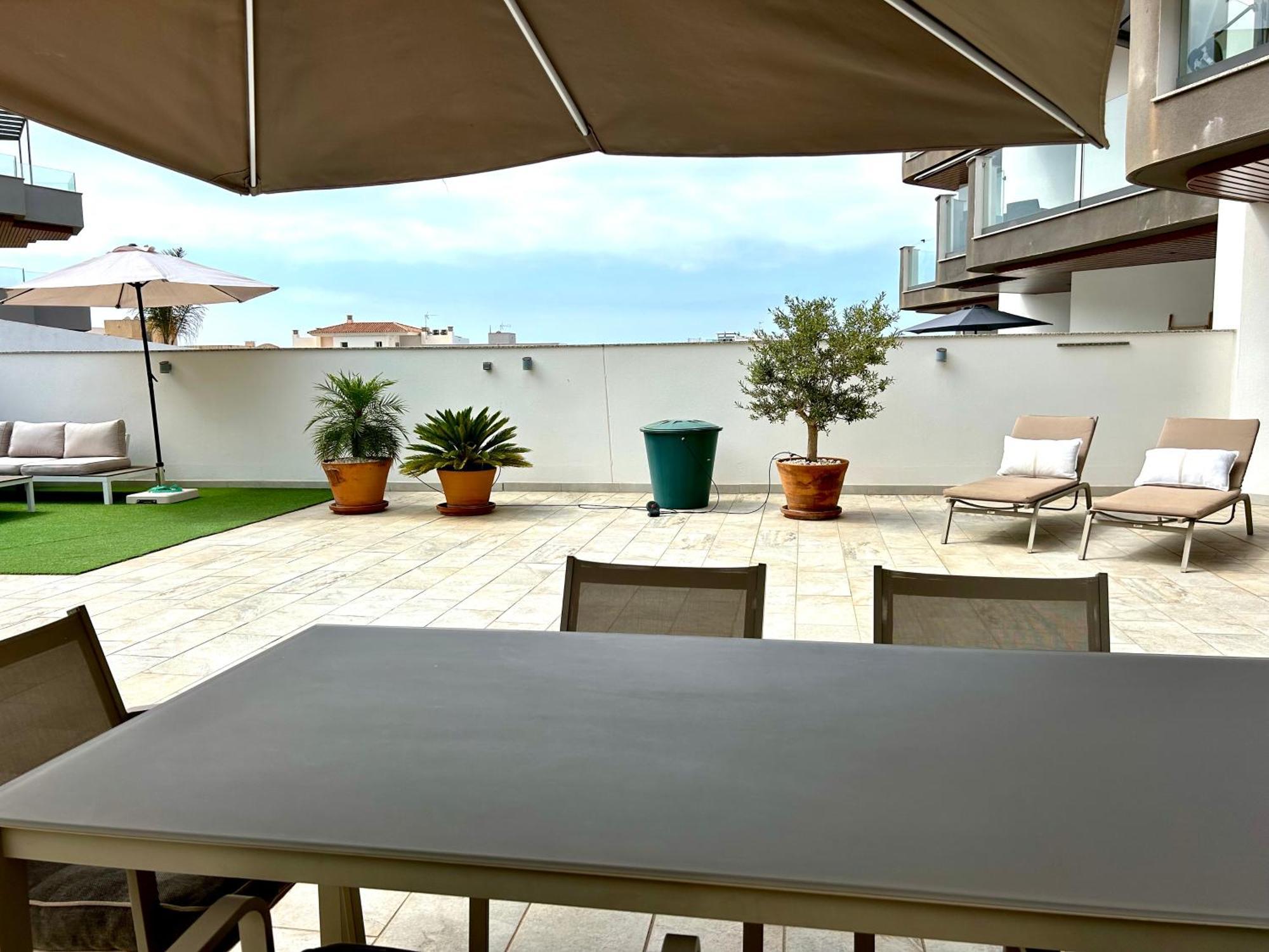 Gran Terraza En Marinsa Beach ตอร์ร็อกซ์ ภายนอก รูปภาพ